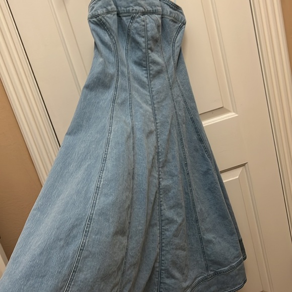 PILCRO SQUARE-NECK SEAMED CHAMBRAY MIDI DRESS Isabel wash - Picture 6 of 12
